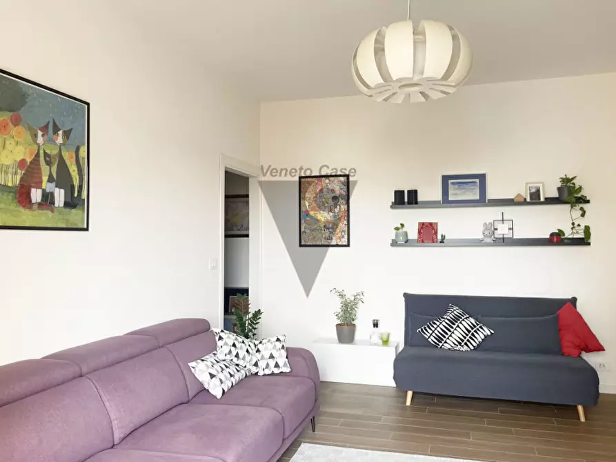 Immagine 21 di Appartamento in vendita  a Venezia