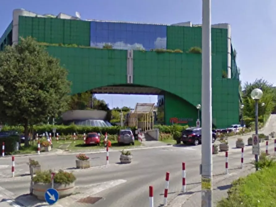 Immagine 1 di Ufficio in vendita  in Via Miglioli a Ancona