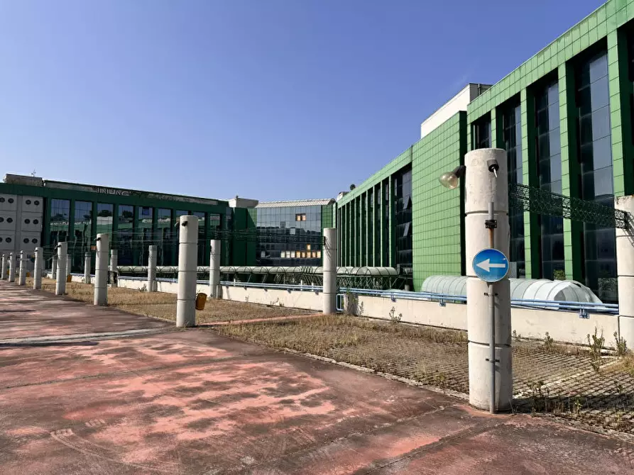 Immagine 9 di Ufficio in vendita  in Via Miglioli a Ancona