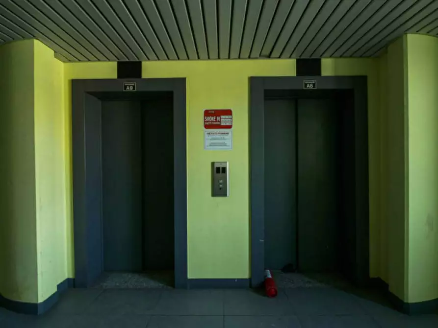 Immagine 12 di Ufficio in vendita  in Via Miglioli a Ancona