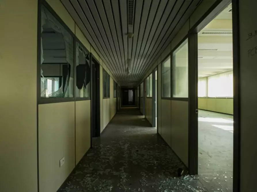 Immagine 13 di Ufficio in vendita  in Via Miglioli a Ancona