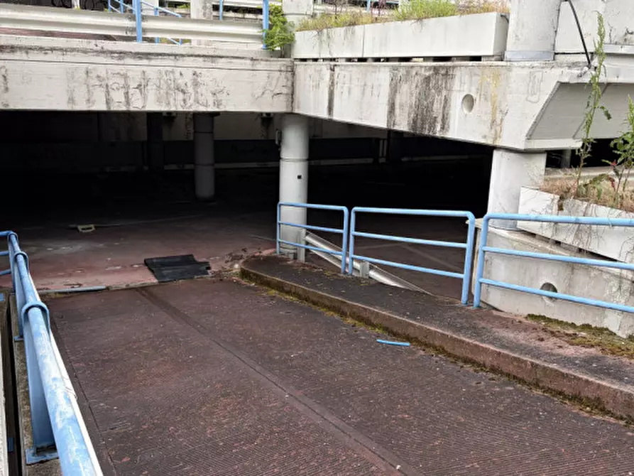 Immagine 35 di Ufficio in vendita  in Via Miglioli a Ancona