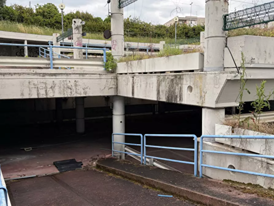 Immagine 36 di Ufficio in vendita  in Via Miglioli a Ancona