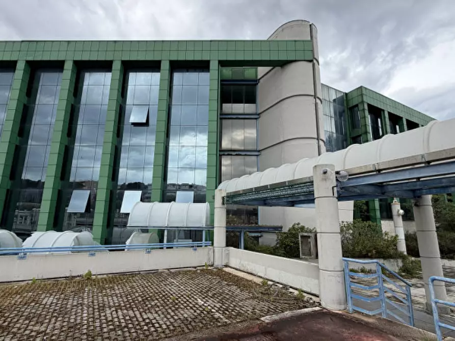 Immagine 38 di Ufficio in vendita  in Via Miglioli a Ancona