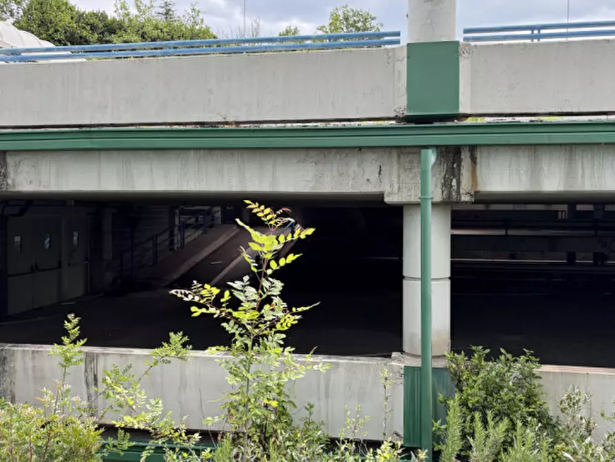 Immagine 43 di Ufficio in vendita  in Via Miglioli a Ancona