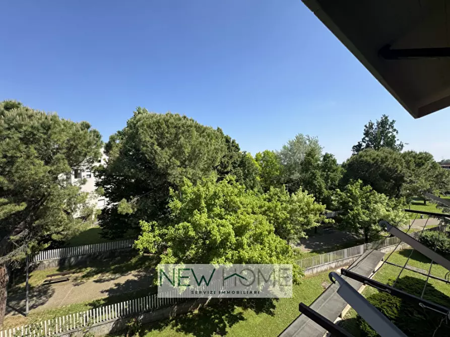 Immagine 13 di Appartamento in vendita  in Via Brunoro della Scala 36 a Verona