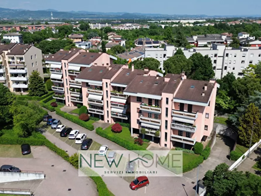 Immagine 16 di Appartamento in vendita  in Via Brunoro della Scala 36 a Verona