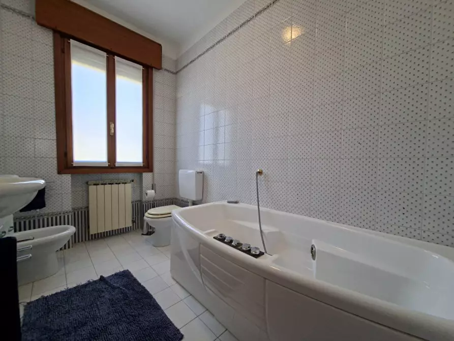 Immagine 27 di Appartamento in vendita  in Via pirandello a Mira