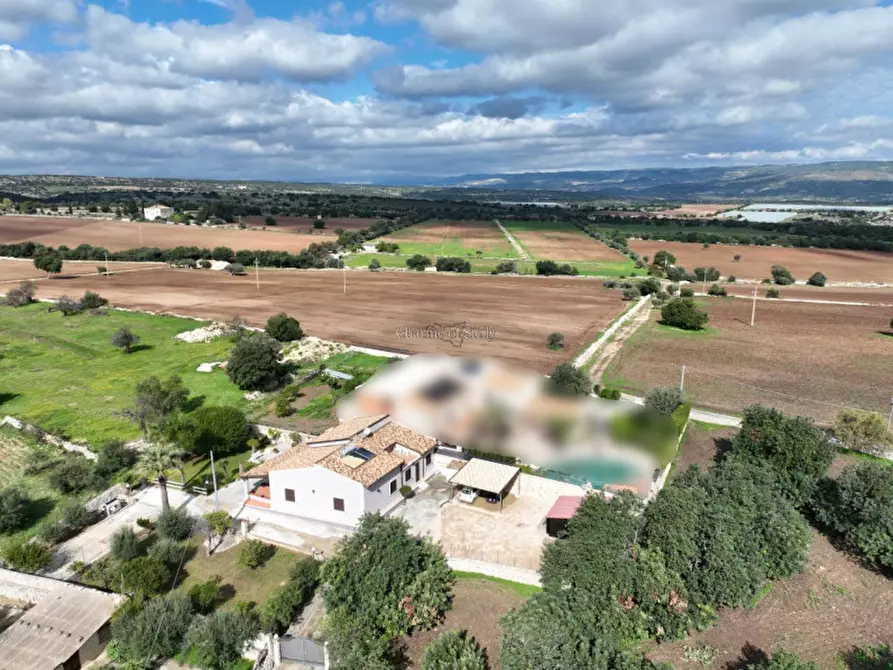 Immagine 6 di Casa indipendente in vendita  a Rosolini