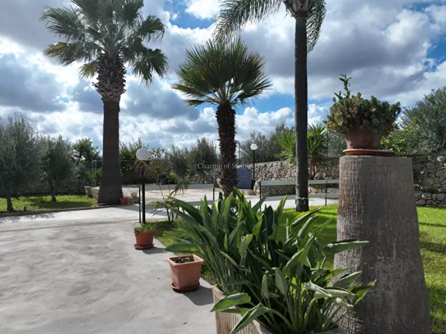 Immagine 6 di Casa indipendente in vendita  a Rosolini