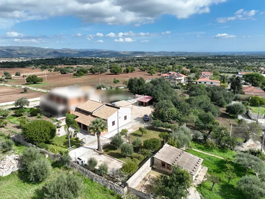 Immagine 9 di Casa indipendente in vendita  a Rosolini