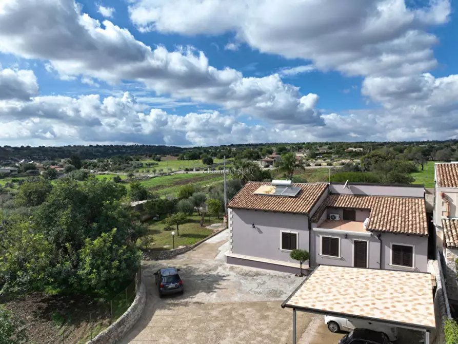 Immagine 15 di Casa indipendente in vendita  a Rosolini