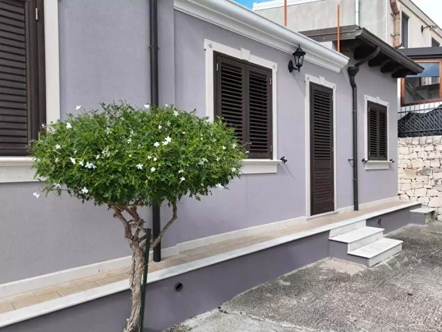 Immagine 20 di Casa indipendente in vendita  a Rosolini