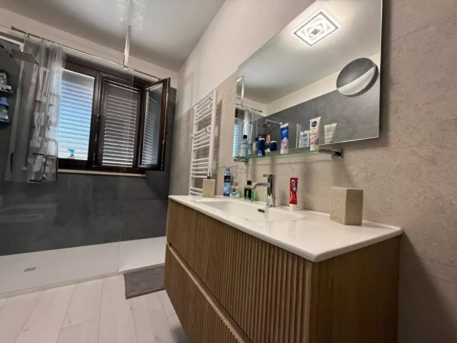 Immagine 49 di Casa indipendente in vendita  a Rosolini