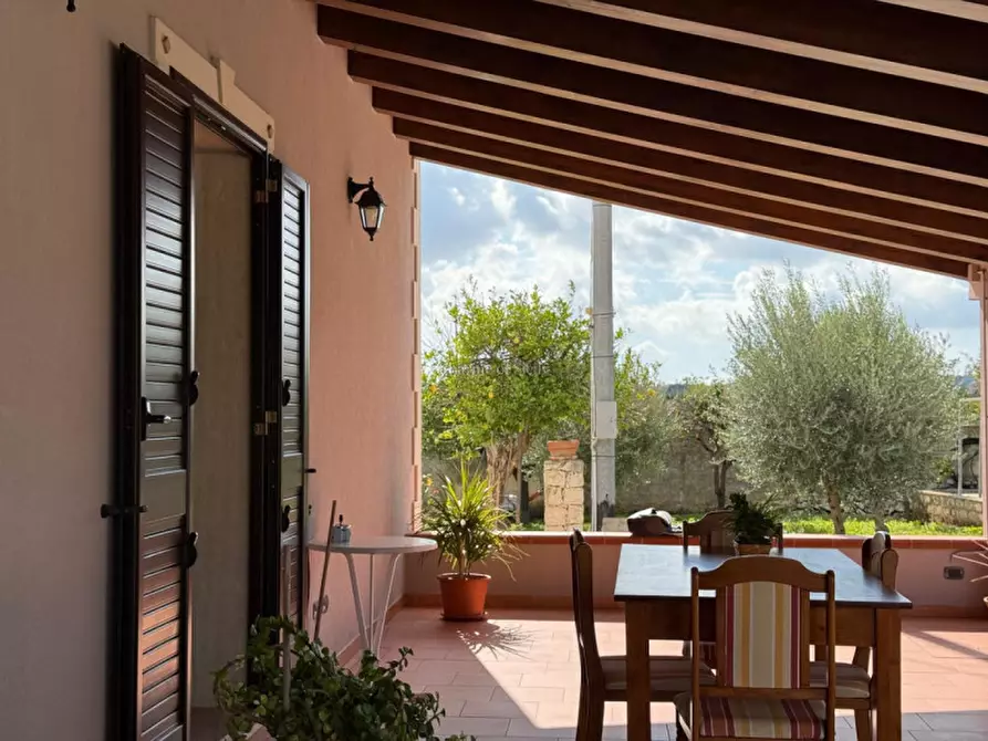 Immagine 69 di Casa indipendente in vendita  a Rosolini