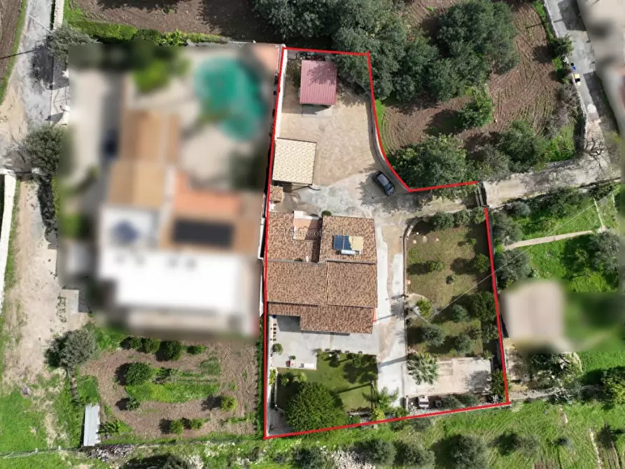 Immagine 71 di Casa indipendente in vendita  a Rosolini