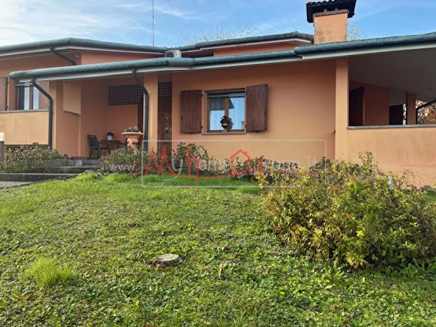 Immagine 1 di Villa in vendita  in Via Guglielmo Marconi a Saccolongo