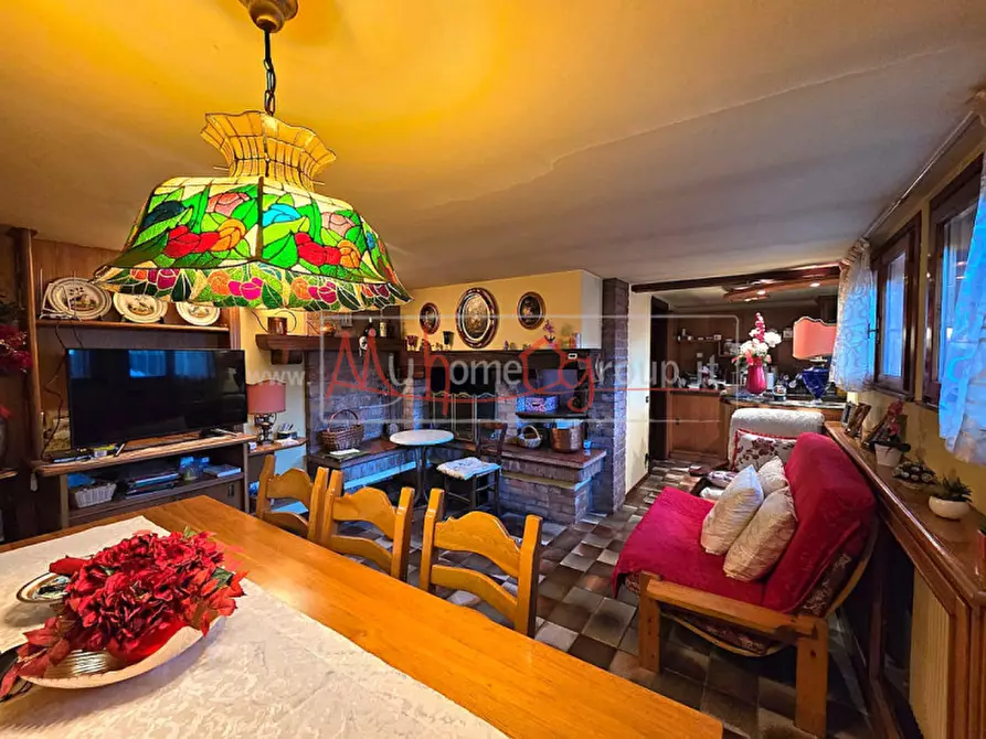 Immagine 1 di Villa in vendita  in Via Guglielmo Marconi a Saccolongo