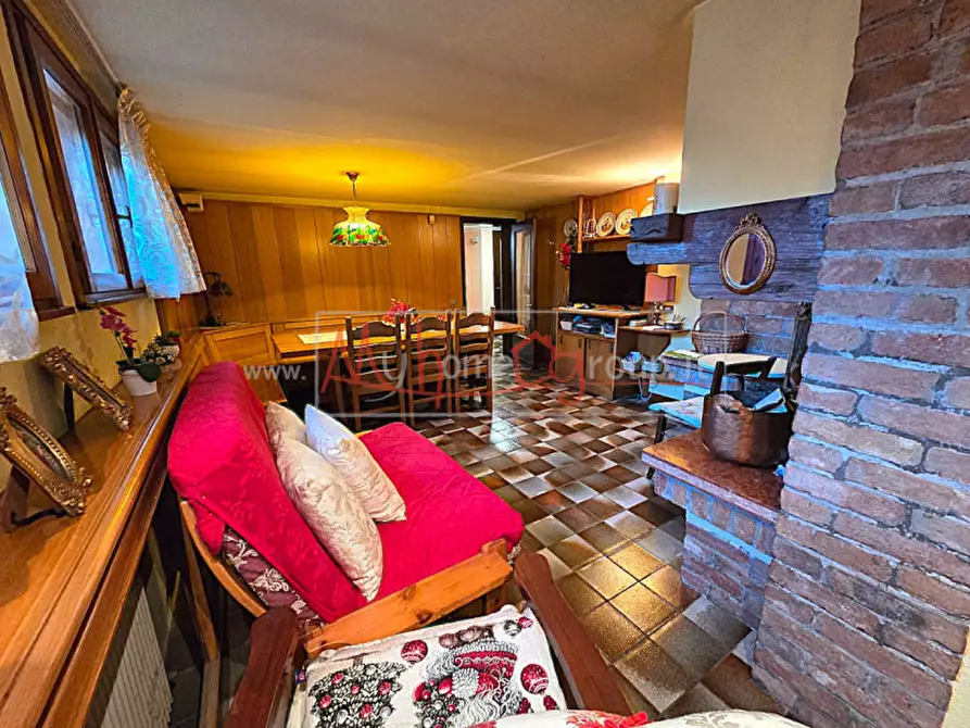 Immagine 2 di Villa in vendita  in Via Guglielmo Marconi a Saccolongo