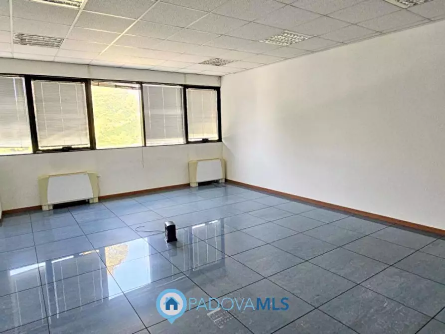 Immagine 1 di Ufficio in affitto  in Via Austria a Padova