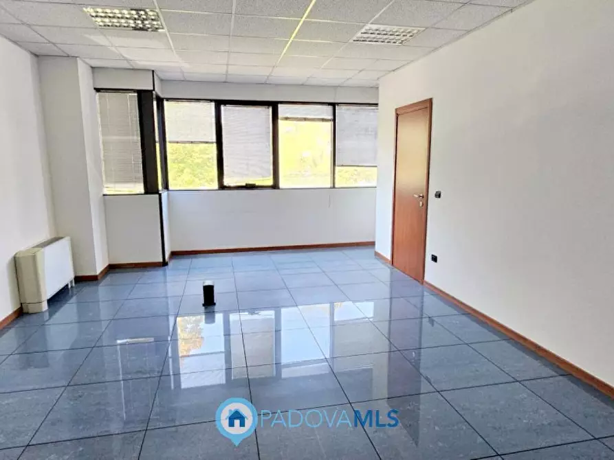 Immagine 4 di Ufficio in affitto  in Via Austria a Padova