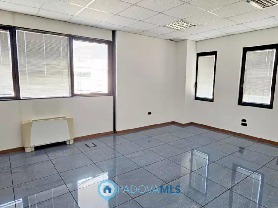 Immagine 5 di Ufficio in affitto  in Via Austria a Padova