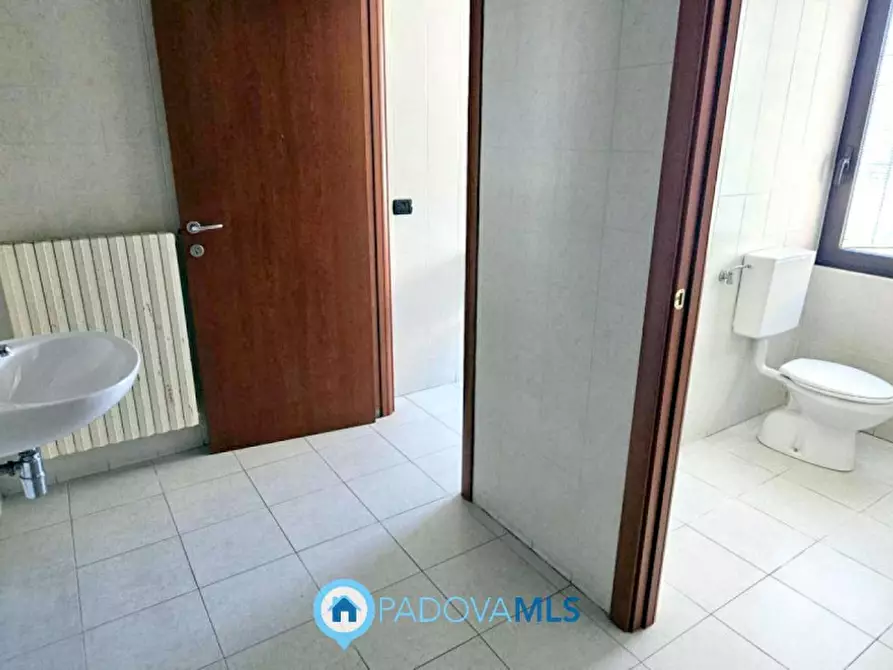 Immagine 7 di Ufficio in affitto  in Via Austria a Padova