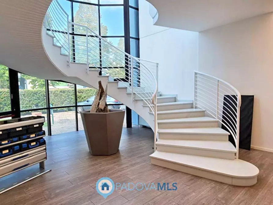 Immagine 14 di Ufficio in affitto  in Via Austria a Padova