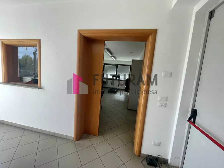 Immagine 7 di Capannone industriale in vendita  in via roma 1 a Campagna Lupia