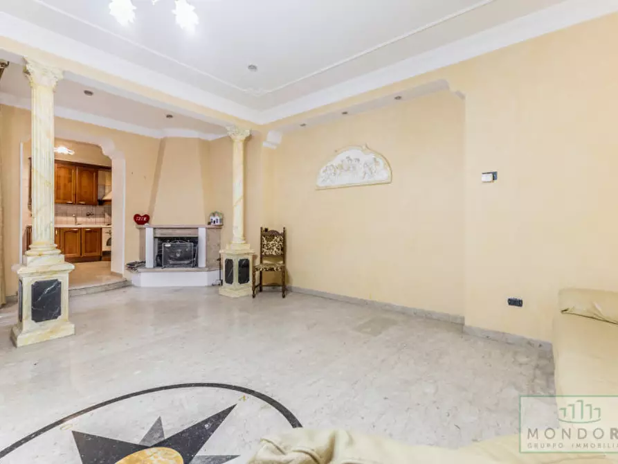 Immagine 8 di Palazzo in vendita  in Via Gabrio Serbelloni a Roma