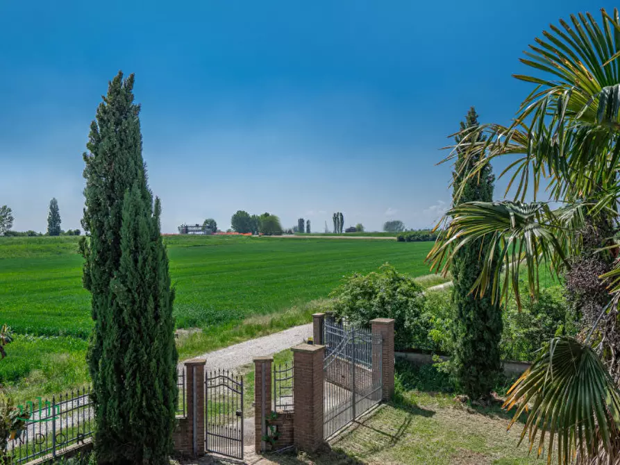 Immagine 58 di Casa indipendente in vendita  in Via Cacciatori a Crevalcore