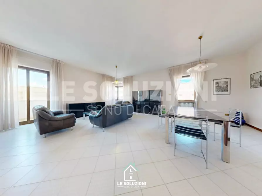 Immagine 2 di Appartamento in vendita  in Via Papa Pio XII 53 a Castellana Grotte