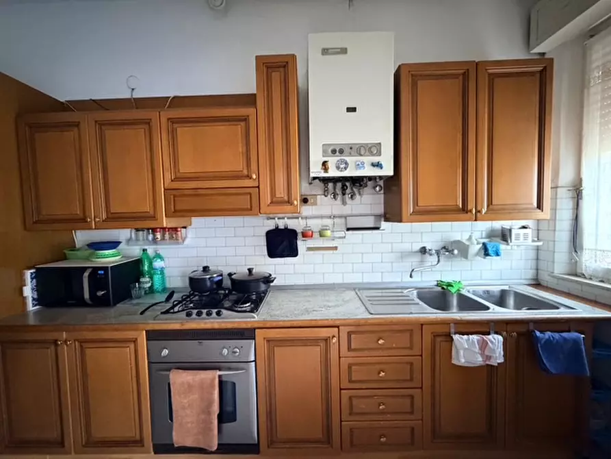 Immagine 9 di Casa trifamiliare in vendita  a Senigallia