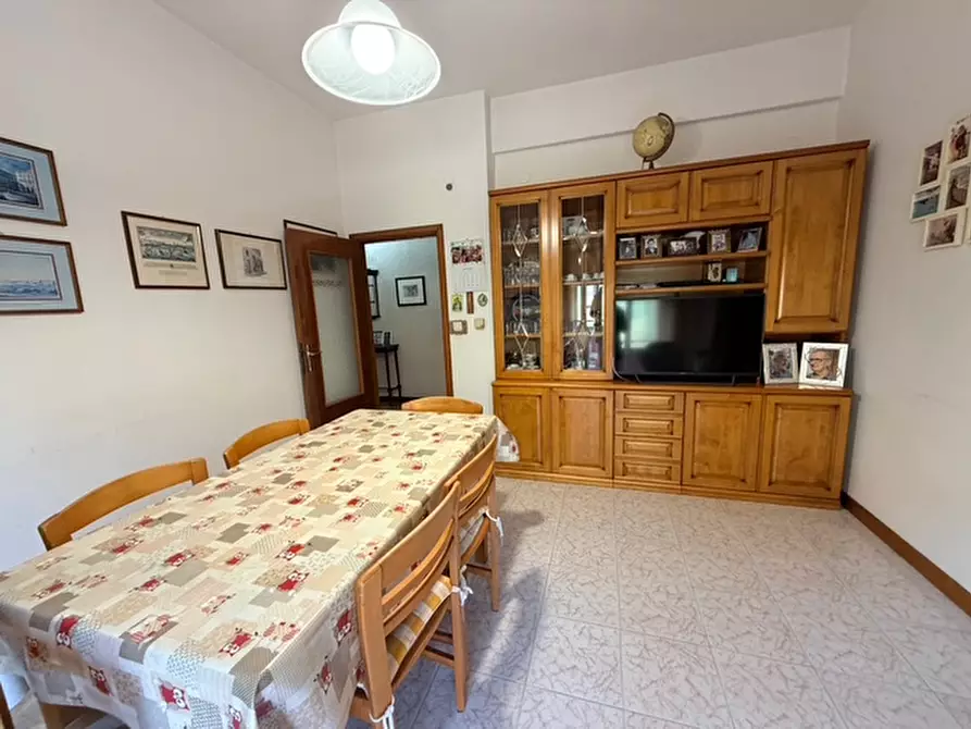 Immagine 19 di Casa trifamiliare in vendita  a Senigallia