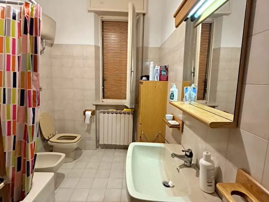 Immagine 30 di Casa trifamiliare in vendita  a Senigallia