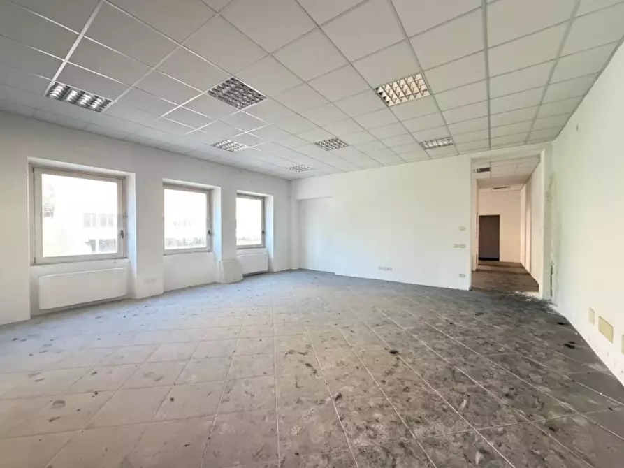 Immagine 14 di Ufficio in vendita  in Via Roma 79 a Leffe