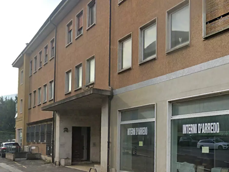Immagine 19 di Ufficio in vendita  in Via Roma 79 a Leffe