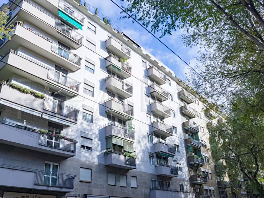 Immagine 28 di Appartamento in vendita  in Via Mac Mahon 16 a Milano