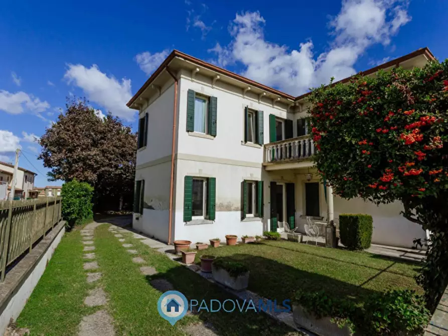 Immagine 1 di Casa indipendente in vendita  in Via Martiri della libertà a Agna