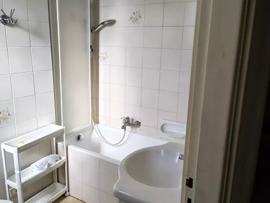 Immagine 6 di Appartamento in affitto  in VIA DELLE CENTO STELLE a Firenze