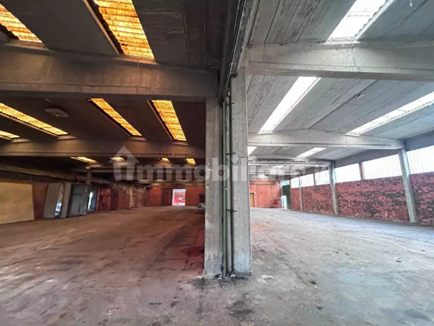 Immagine 9 di Capannone industriale in vendita  in via Prativero n.303 a Valdilana