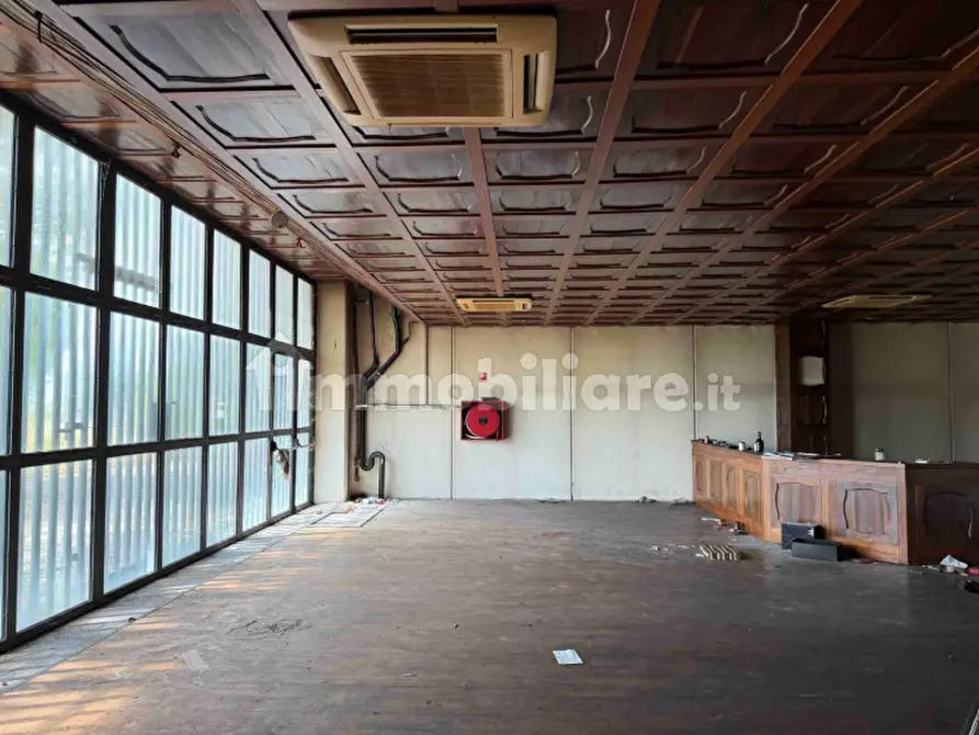 Immagine 7 di Capannone industriale in vendita  in strada regionale 211 a Borgolavezzaro