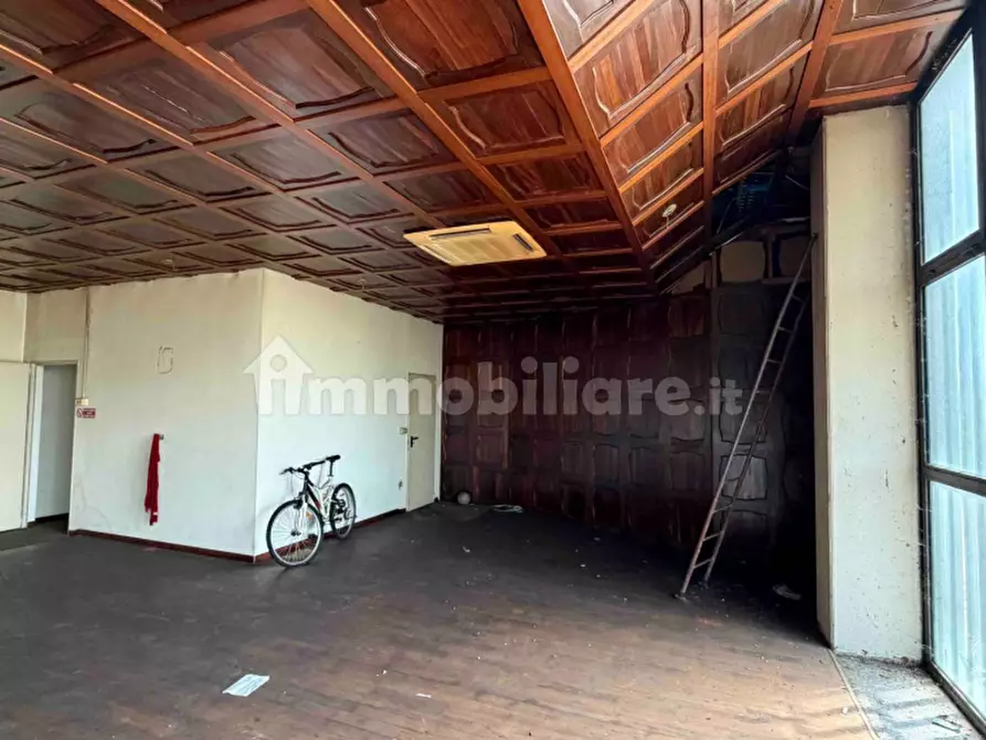 Immagine 11 di Capannone industriale in vendita  in strada regionale 211 a Borgolavezzaro