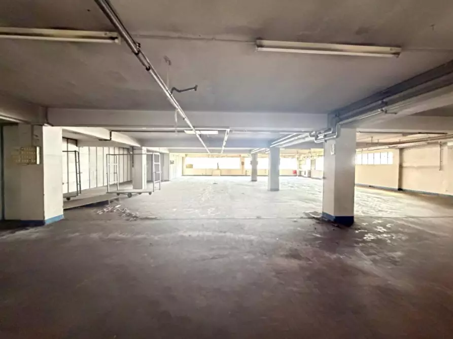 Immagine 7 di Capannone industriale in vendita  in Via Campone / Via Roma a Gandino