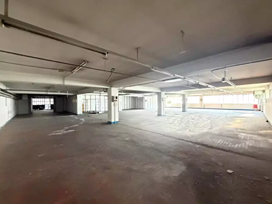 Immagine 8 di Capannone industriale in vendita  in Via Campone / Via Roma a Gandino