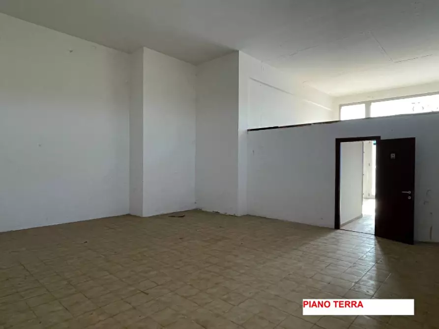 Immagine 9 di Ufficio in vendita  in via Cortemilia 71 a Cairo Montenotte