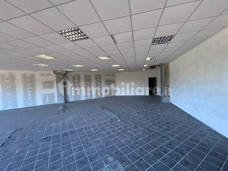 Immagine 4 di Ufficio in vendita  in VIA SACCO E VANZETTI a Borgo Ticino