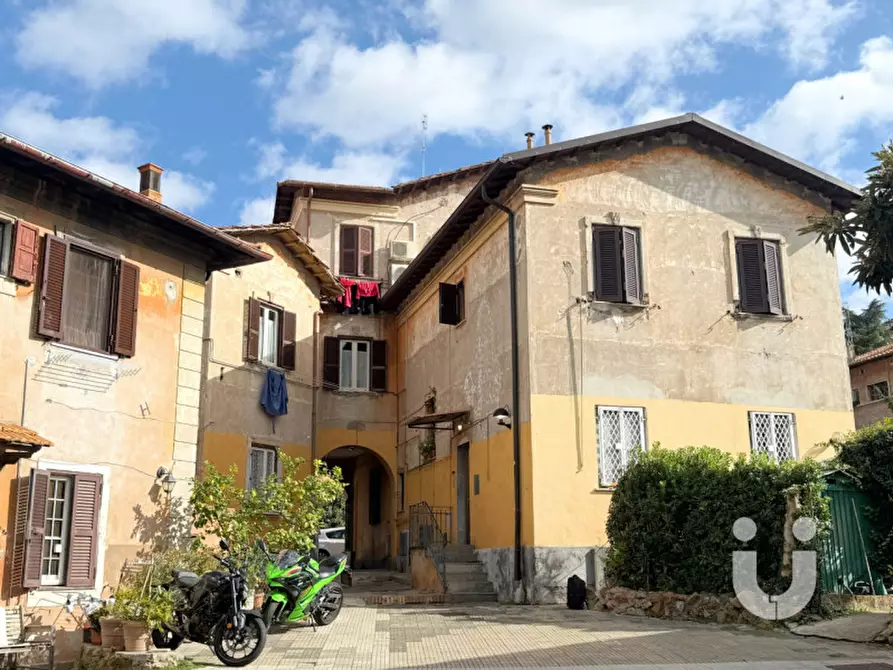 Immagine 11 di Appartamento in vendita  in Piazza Masdea a Roma