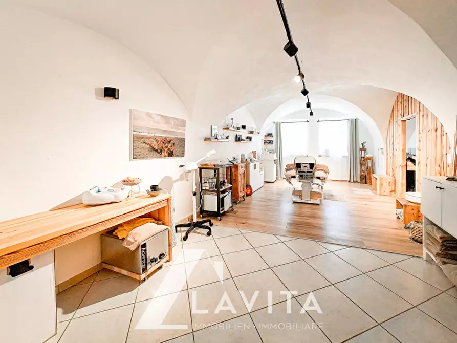 Immagine 7 di Attività commerciale in vendita  in Via Strada Vecchia - Alte Landstraße a Ora .Auer.