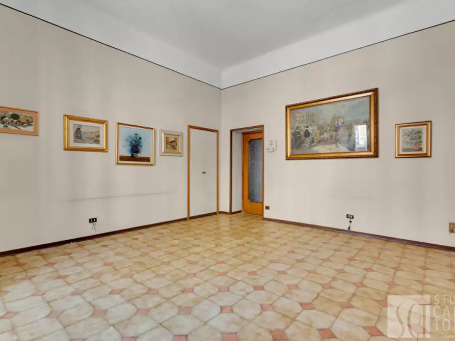 Immagine 10 di Appartamento in vendita  in via Vigevano, 7 a Milano